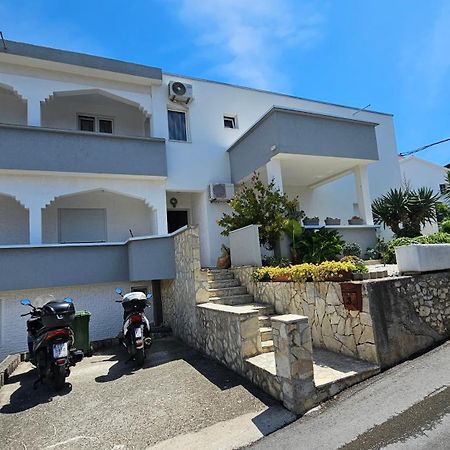 Apartmani Grgic Трогир Екстериор снимка