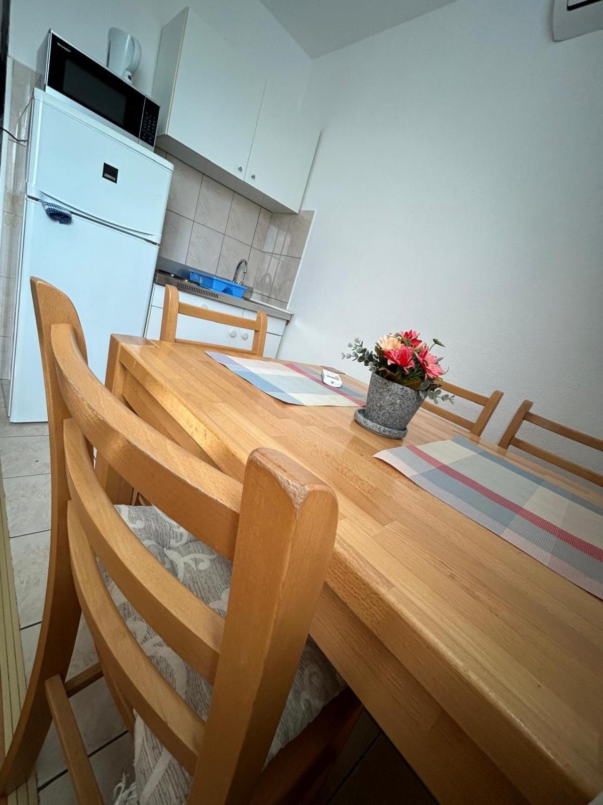 Apartmani Grgic Трогир Екстериор снимка