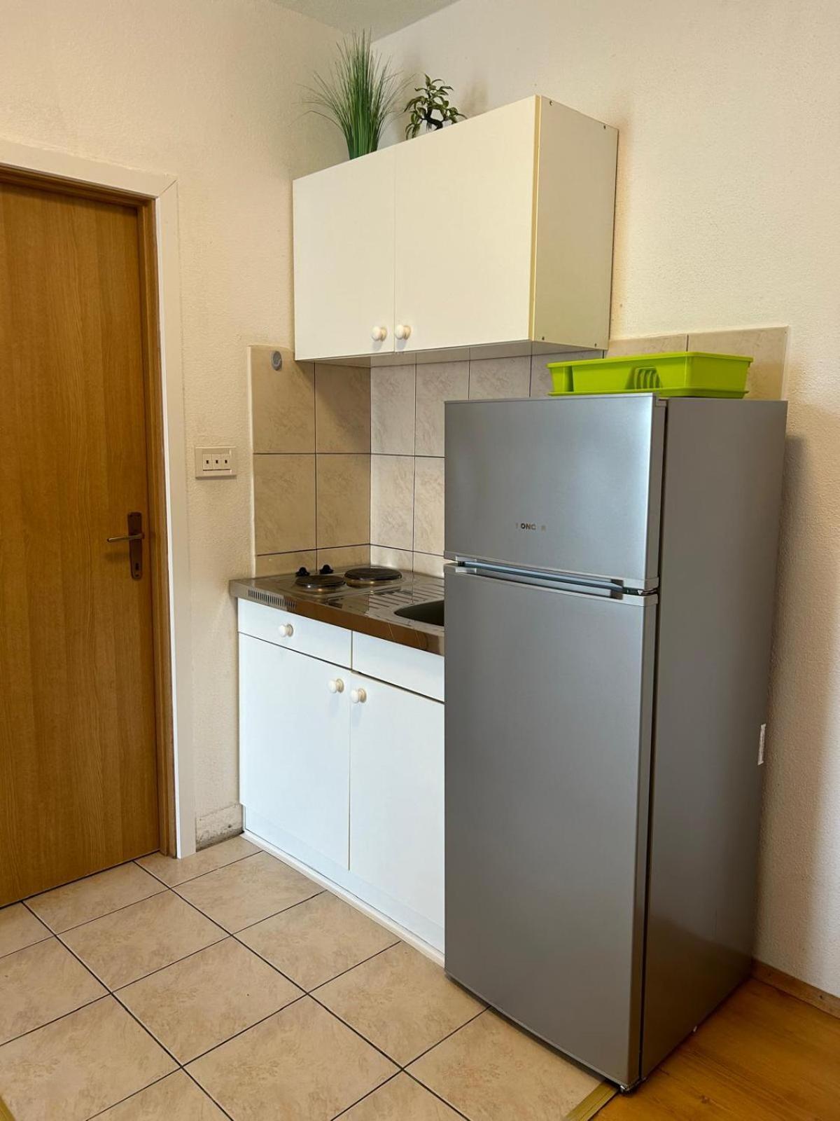 Apartmani Grgic Трогир Екстериор снимка