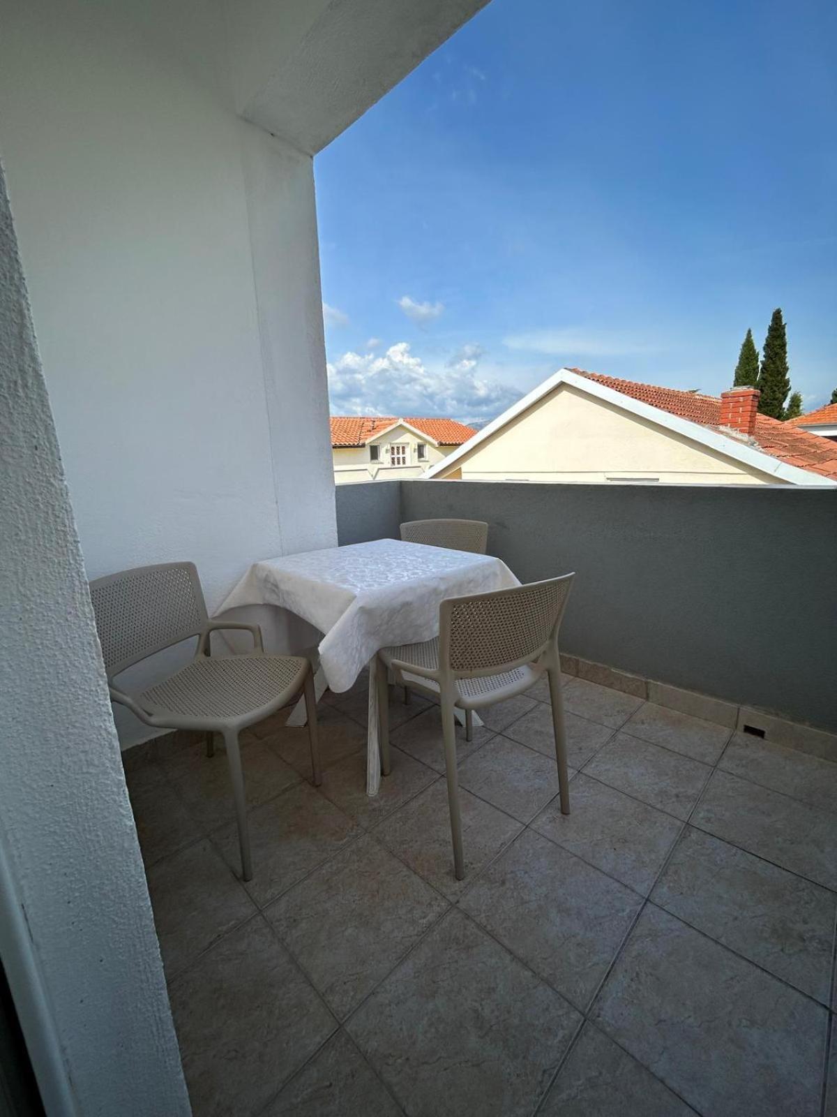 Apartmani Grgic Трогир Екстериор снимка