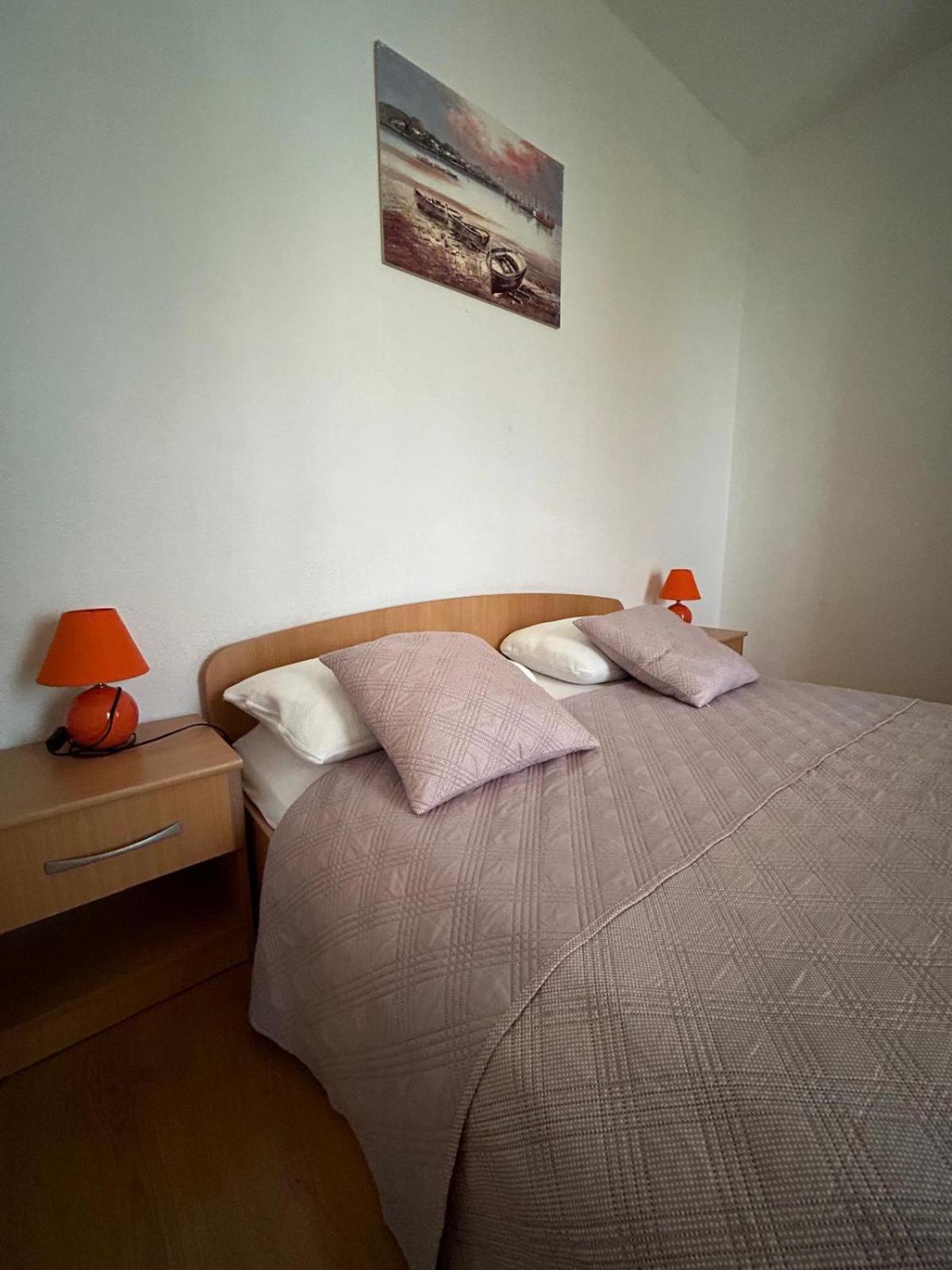 Apartmani Grgic Трогир Екстериор снимка