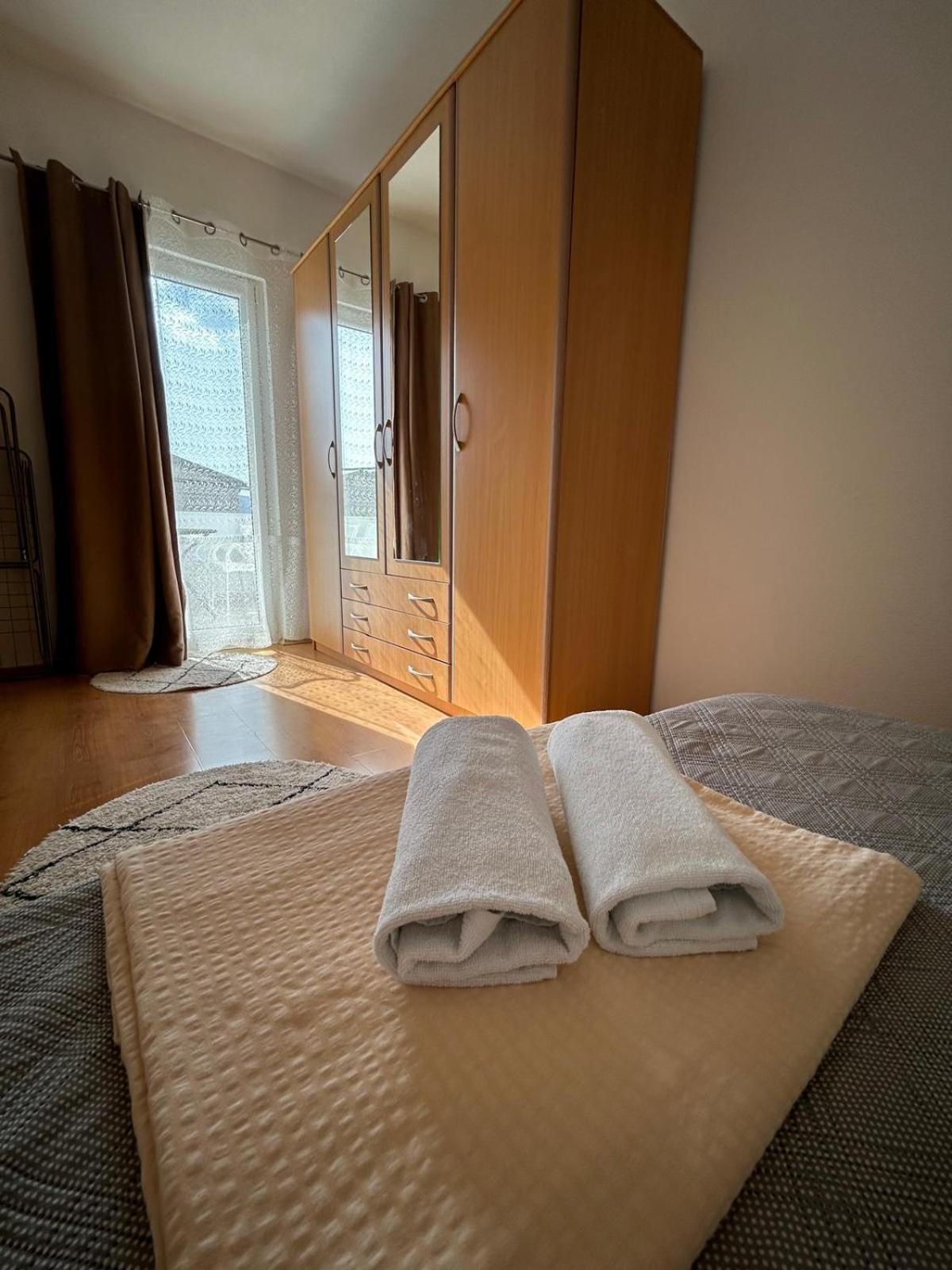 Apartmani Grgic Трогир Екстериор снимка