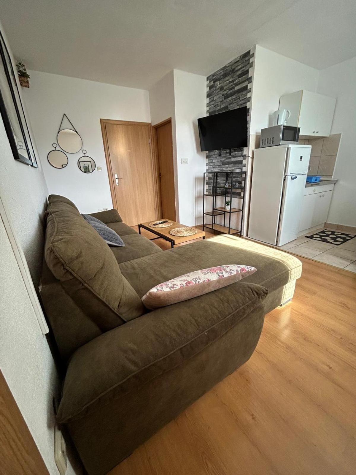 Apartmani Grgic Трогир Екстериор снимка