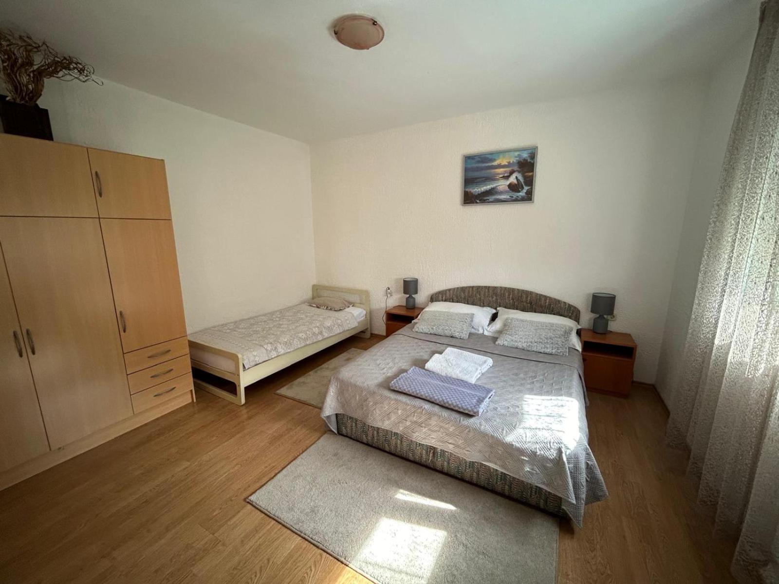 Apartmani Grgic Трогир Екстериор снимка