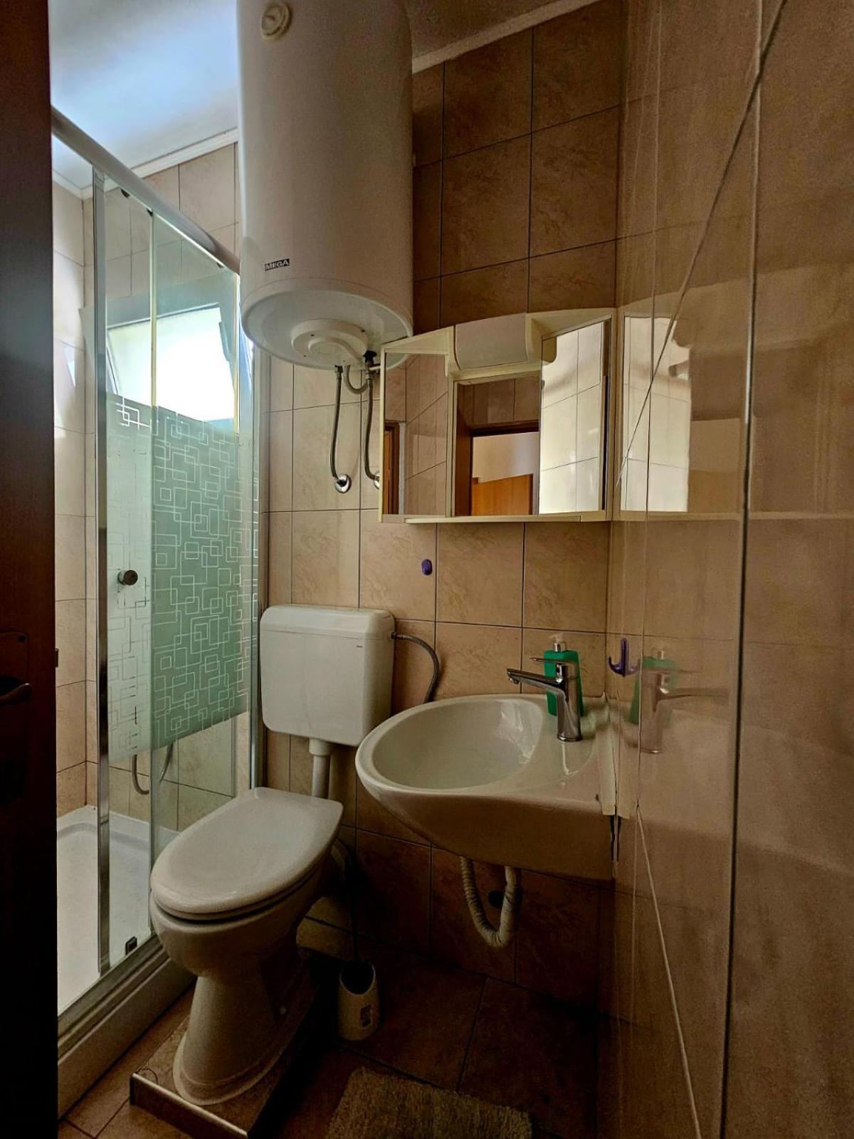 Apartmani Grgic Трогир Екстериор снимка